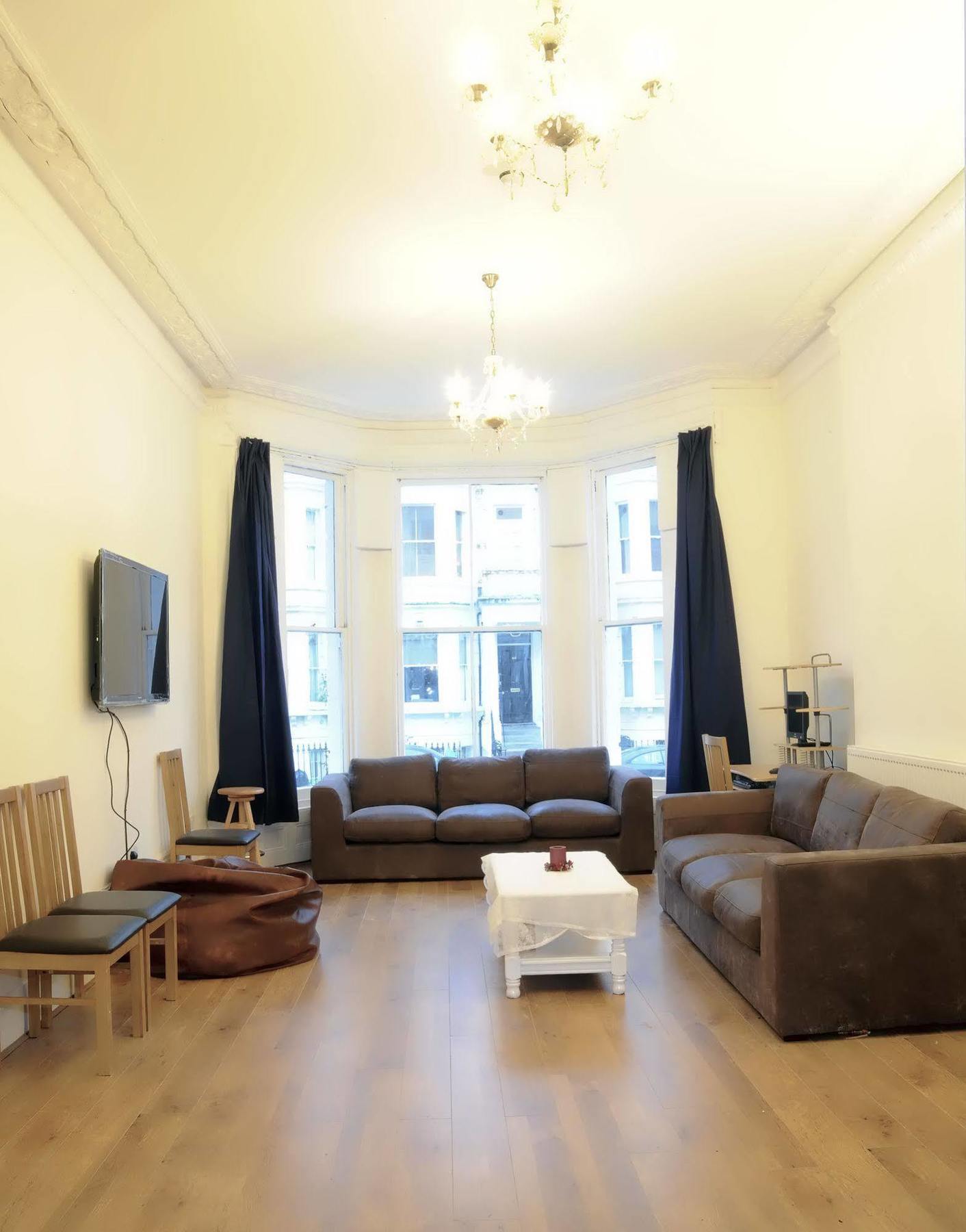 Hostal Saint Backpackers