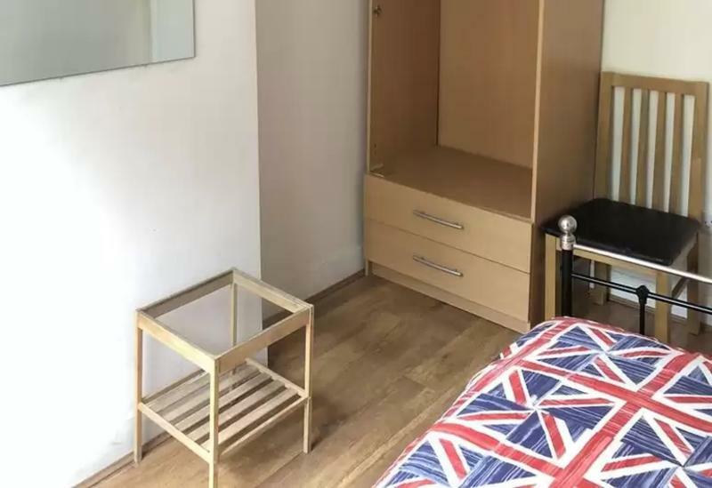 Saint Backpackers Hostal Londres